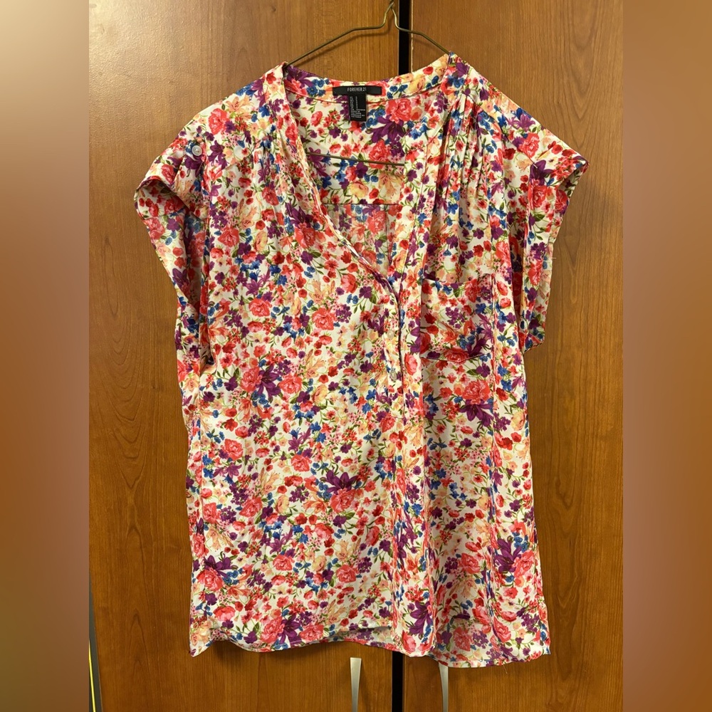 Multicolor Floral Blouse – V-Neck – Size M